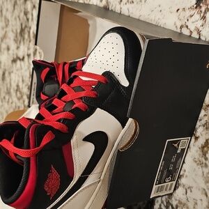Size 6Y Air Jordan 1 Mid Grade School Sneakers Black Red White